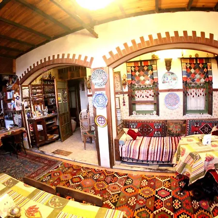 Homeros & Guest house