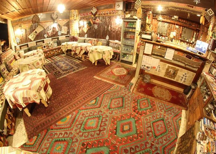 Homeros & Guest house *